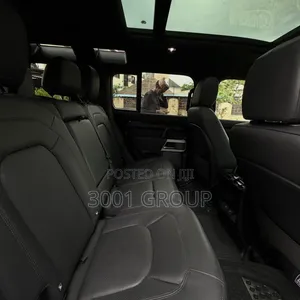 Land Rover Defender 2023 Black