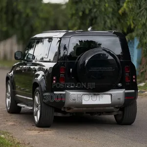 Land Rover Defender 2023 Black