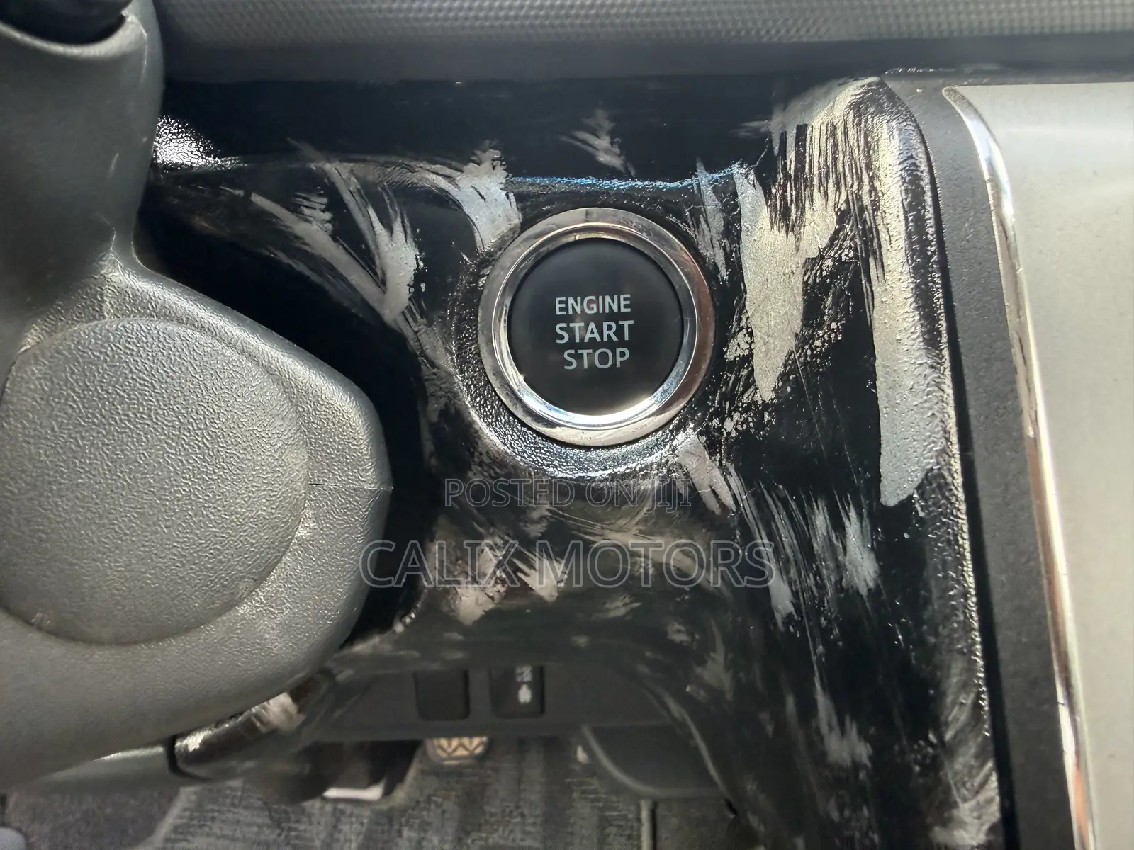 Toyota HiAce 2015 Silver