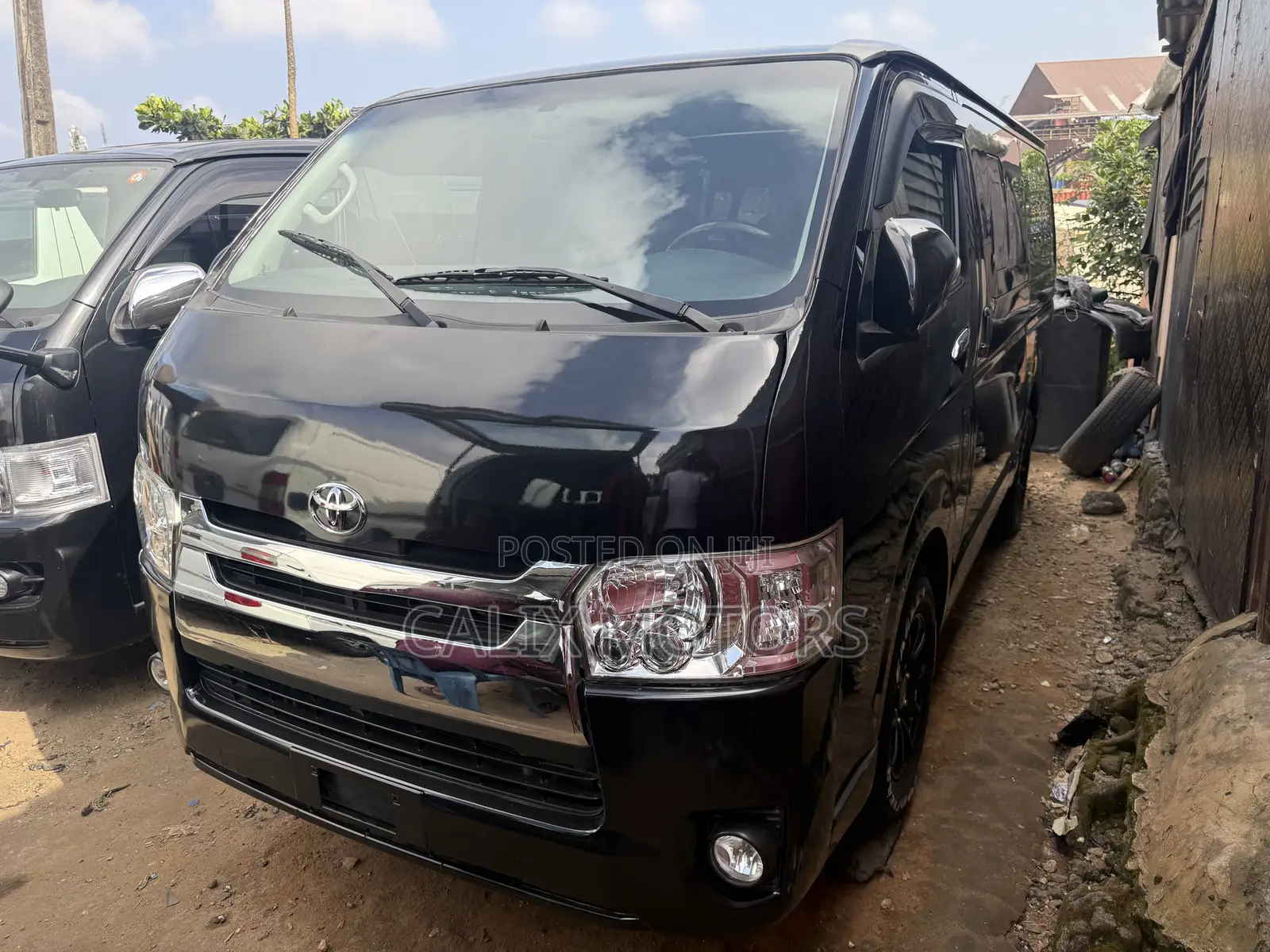 Toyota HiAce 2015 Black