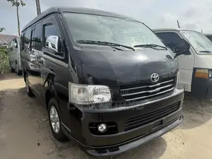 Toyota HiAce 2012 Black