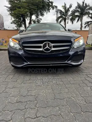 Mercedes-Benz C300 2015 Black