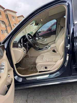 Mercedes-Benz C300 2015 Black