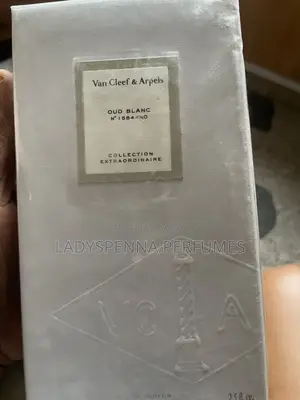 Van Cleef Arpels Oud Blanc