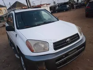 Toyota RAV4 2005 White