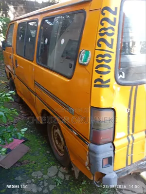 Mitsubishi L300 2003 Yellow
