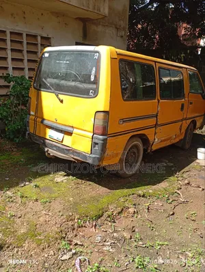Mitsubishi L300 2003 Yellow