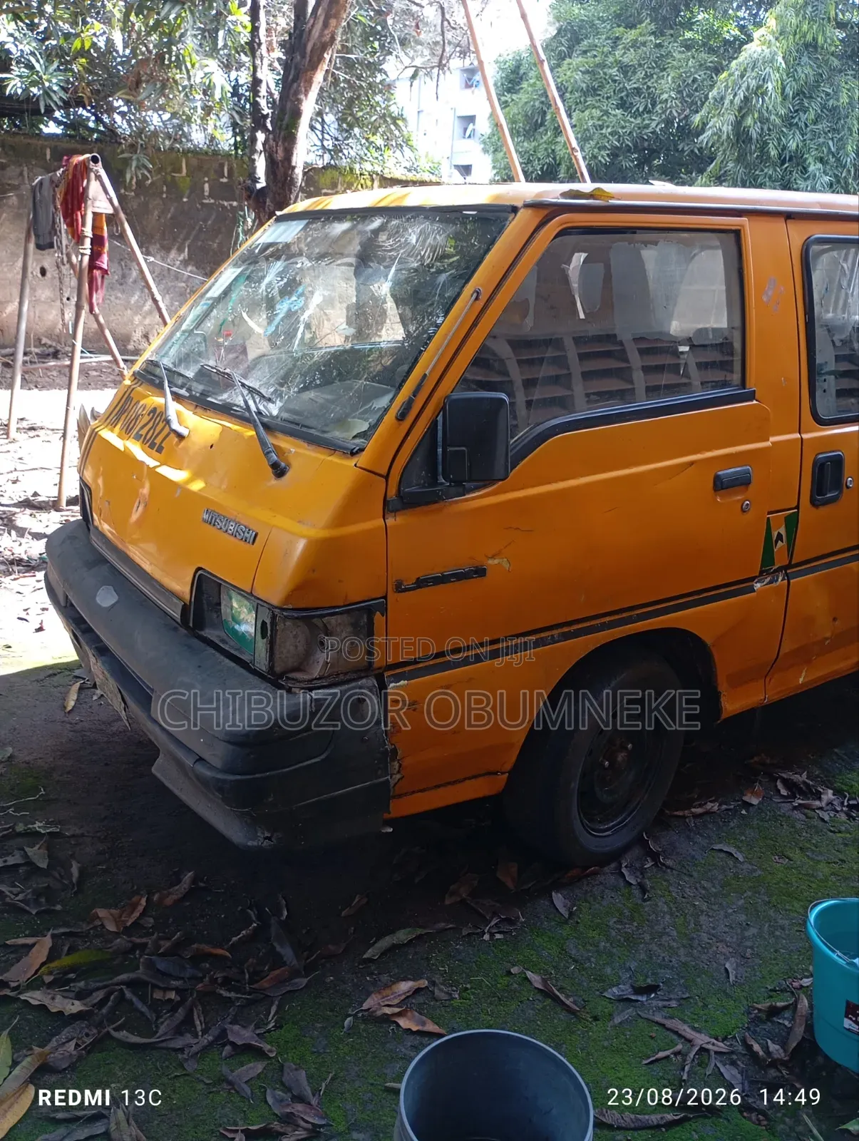 Mitsubishi L300 2003 Yellow
