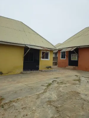 Furnished 1bdrm Room & Parlour in Ologuneru for rent
