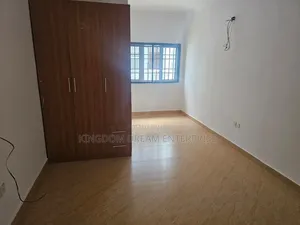 3bdrm Townhouse / Terrace in Bera Estate Chevron for rent