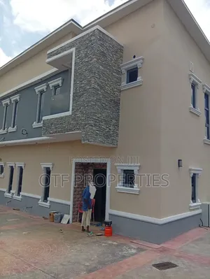 3bdrm Apartment in Fo1, Kubwa for rent