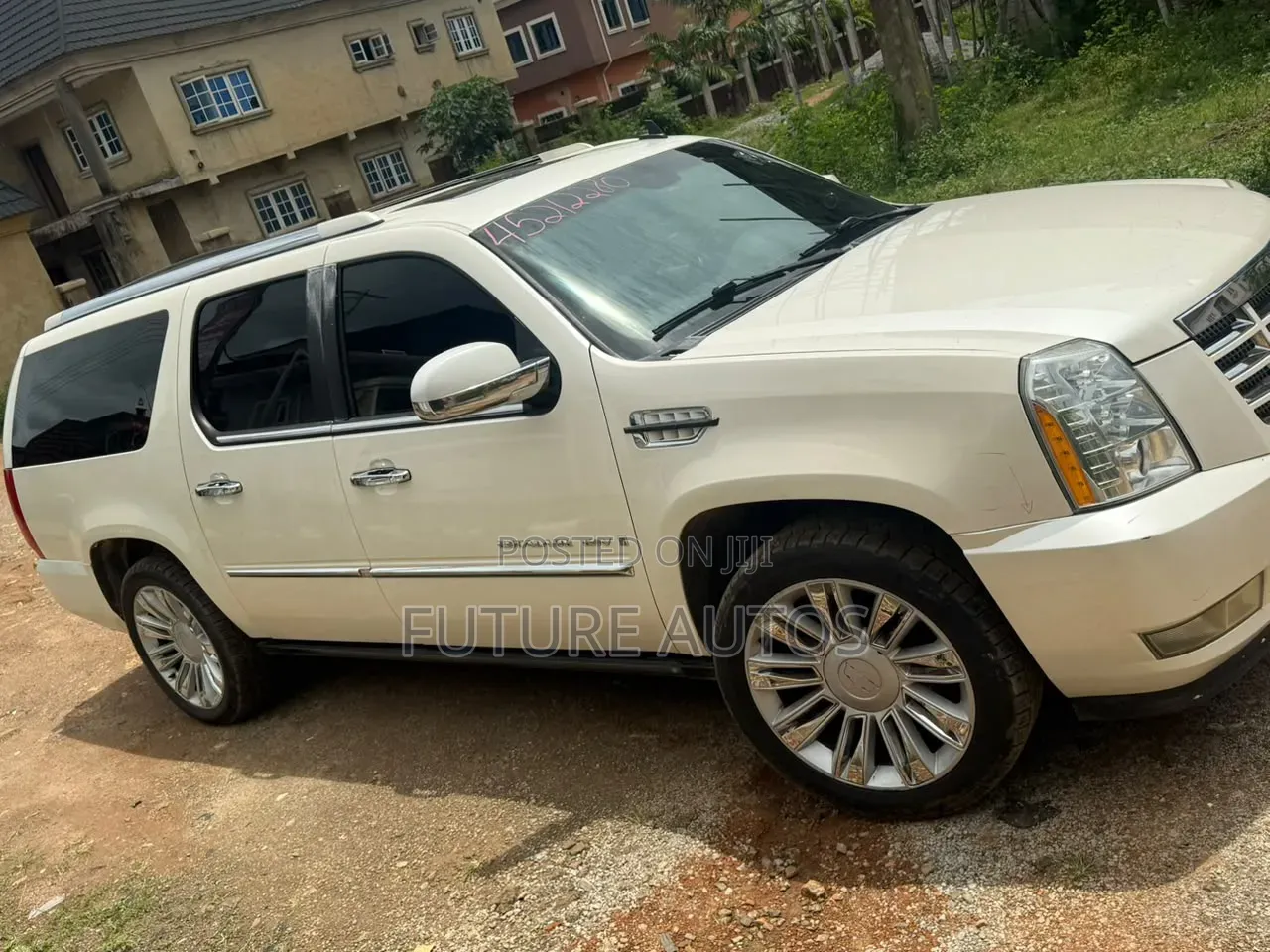 Cadillac Escalade ESV 2008 White