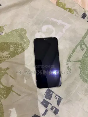 Apple iPhone 11 128 GB White