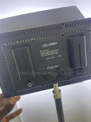 Led 800 Studio Light + 2 Batteries+ Stand
