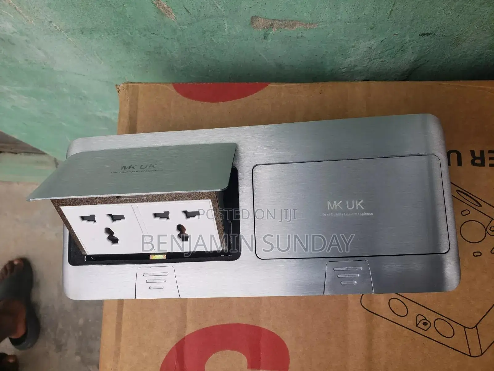 Floor Socket Mk Uk