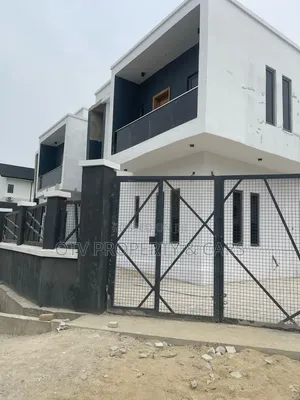 5bdrm Duplex in Off Lekki-Epe Expressway for sale