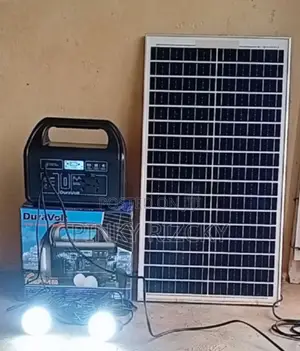 DuraVolt Solar Generator With Panel