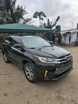 Toyota Highlander 2016 Black
