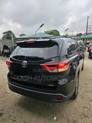 Toyota Highlander 2016 Black