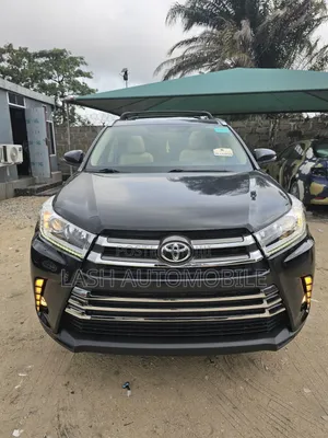 Toyota Highlander 2016 Black