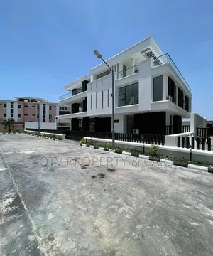 5bdrm Duplex in Osapa london for sale