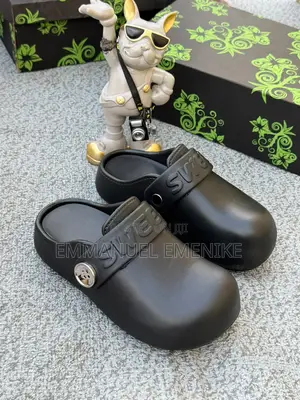 Quality Ladies Crocs