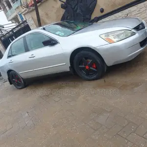 Honda Accord 2004 Silver
