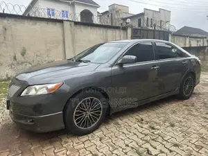 Toyota Camry SE 4dr Sedan (2.4L 4cyl 5A) 2009 Gray