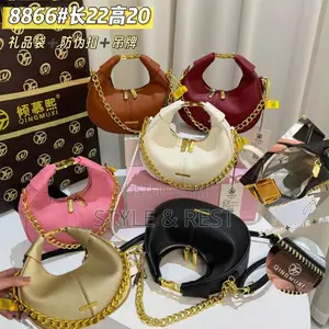 Stylish Women’s Handbag