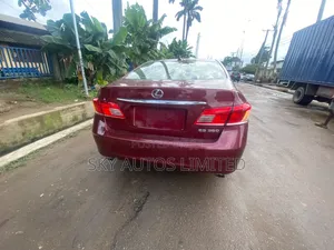 Lexus ES 2012 Burgundy