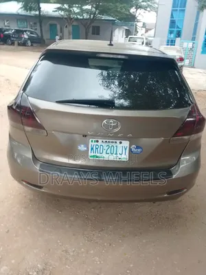 Toyota Venza 2010 Gray