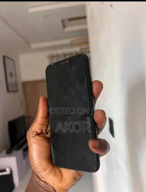 Apple iPhone XR 64 GB Black