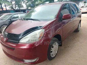 Toyota Sienna 2006 Burgundy