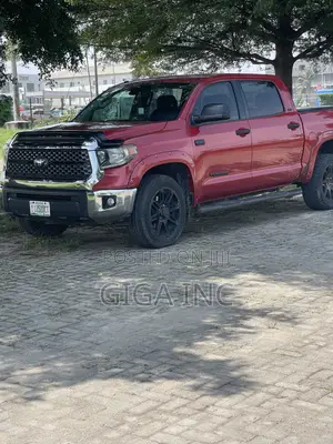 Toyota Tundra SR5 5.7L V8 w/FFV 4x4 Double Cab 6.6 ft. box 145.7 in. WB