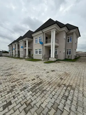 Furnished 3bdrm Duplex in Mabushi for sale
