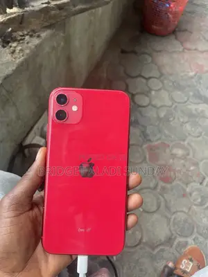 Apple iPhone 11 128 GB Red