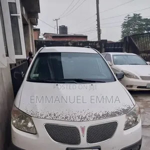 Pontiac Vibe 2007 White