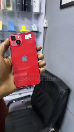 Apple iPhone 14 256 GB Red