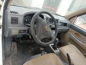 IVM 6800 2010 White