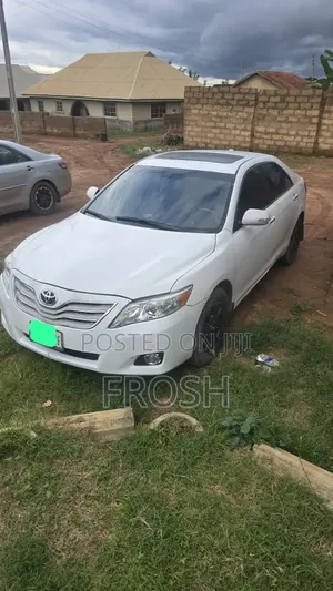 Toyota Camry 2010 White
