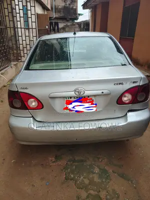 Toyota Corolla LE 2005 Silver
