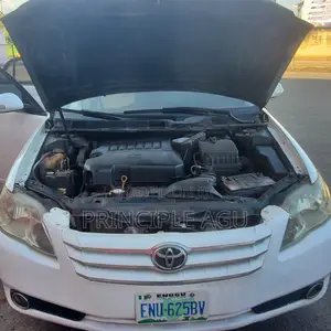 Toyota Avalon 2005 White