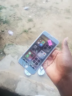 Apple iPhone 7 Plus 32 GB White