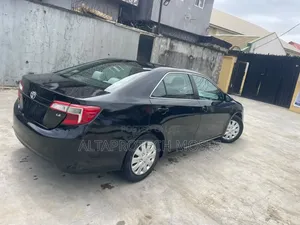 Toyota Camry LE 4dr Sedan (2.5L 4cyl 6A) 2013 Black