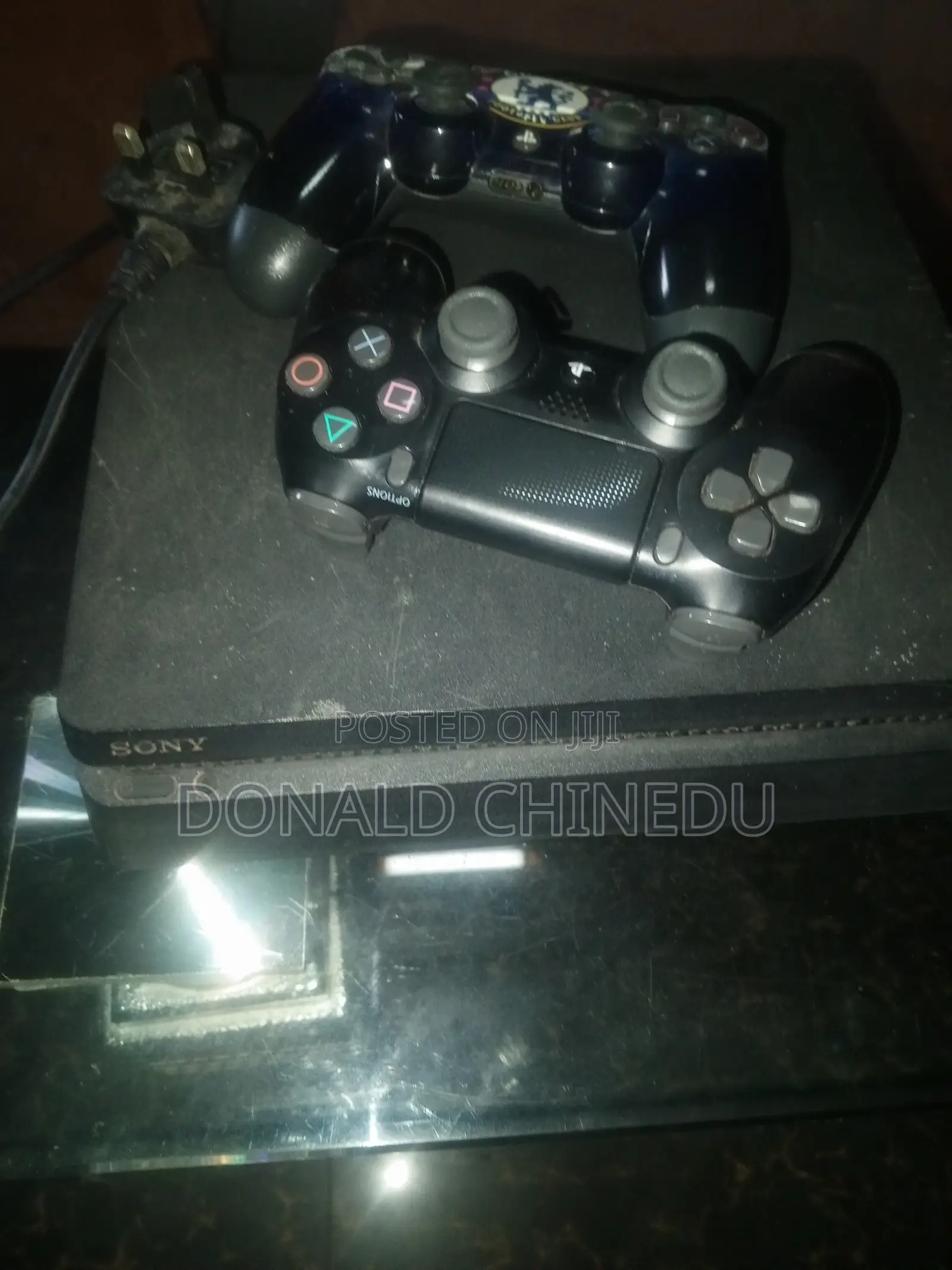 Ps4 With Extra Disc