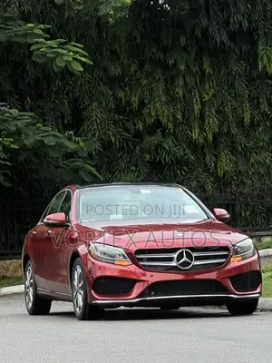 Mercedes-Benz C300 Luxury 4matic Sedan AWD (2.0L 4cyl 7A) 2017 Red