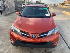 Toyota RAV4 2015 Orange