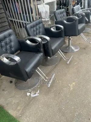 Barber Chairees
