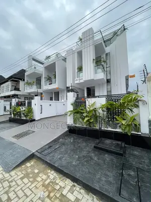 5bdrm Duplex in Lekki for sale