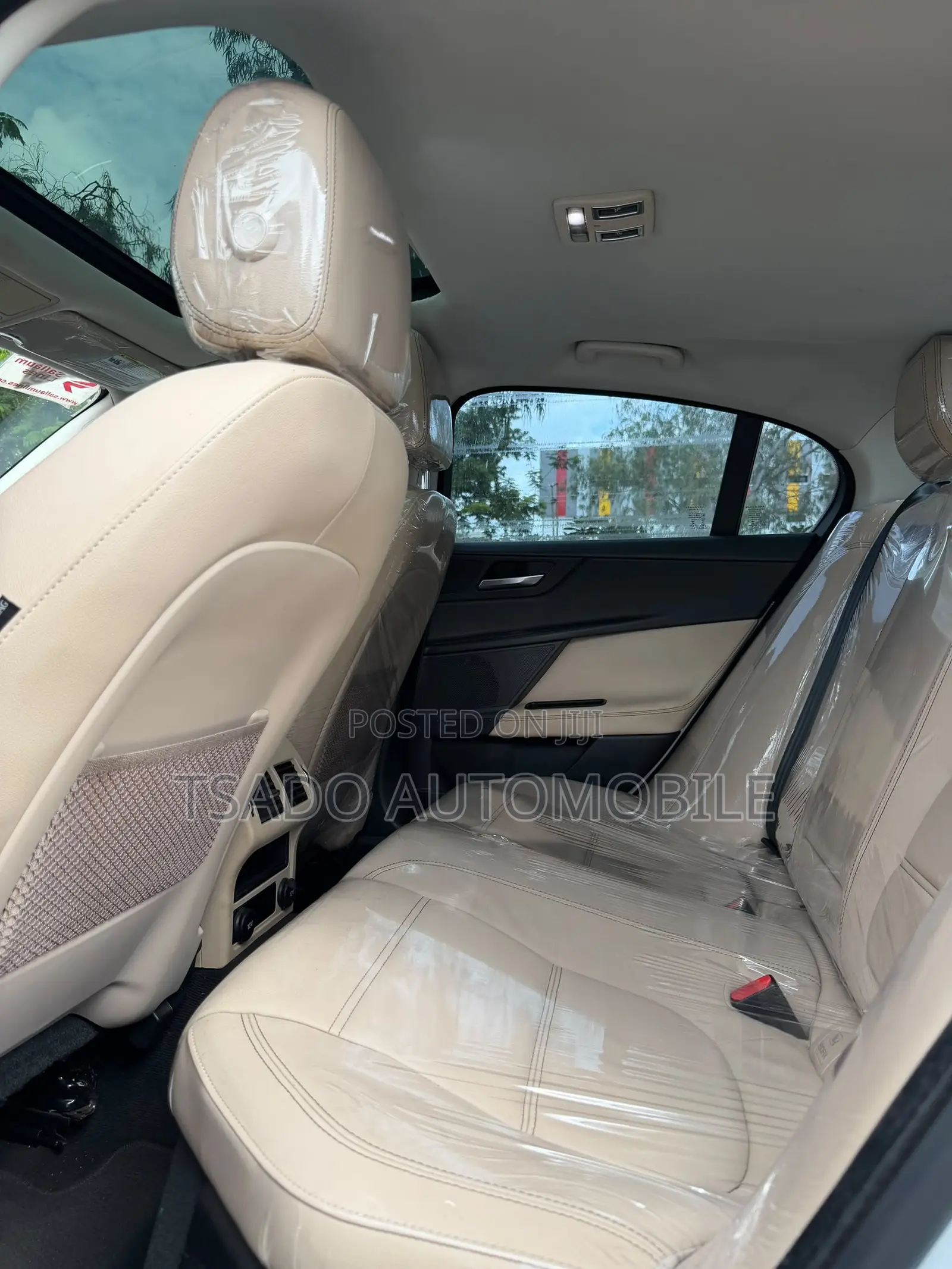Jaguar XE 2017 Silver